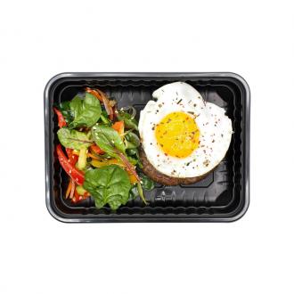 Бифштекс с яйцом