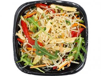 Салат из фунчозы с крабовыми палочками