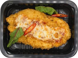Шницель куриный с соусом чили и сыром